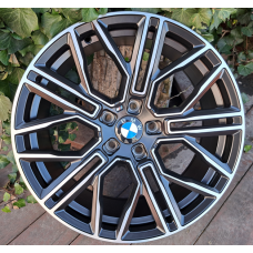 Replica BMW (B0312) 8,5x19 5x120 ET35 DIA72,6 (black machined face)