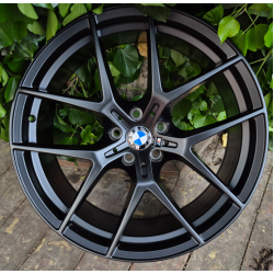 BMW (B5484) matt black