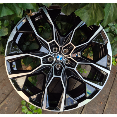 BMW (BM3151) gloss black machined face