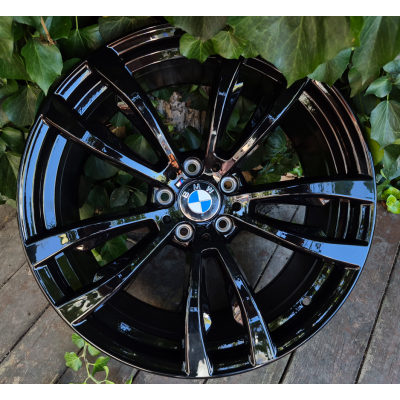 BMW (BM920) gloss black