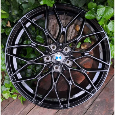 BMW (FF012) gloss black