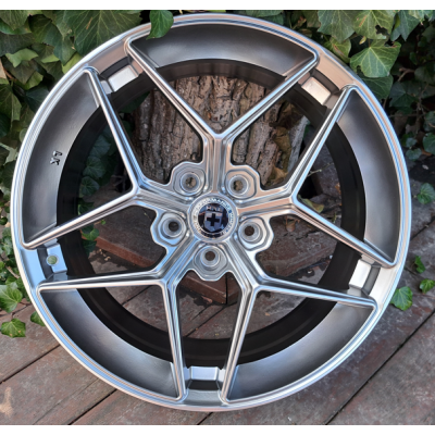 FF812 hyper black