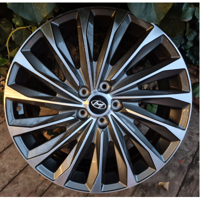 Hyundai (HND3397) gun metal machined face