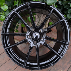 Japan Racing JR21 10x20 5x120 ET40 DIA74,1 (gloss black)