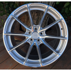 Japan Racing JR37 8,5x19 5x112 ET32 DIA72,6 (silver machined face)