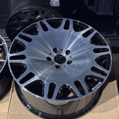 Mercedes (MR0201) gloss black machined