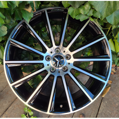 Mercedes (MR822) gloss black machined face