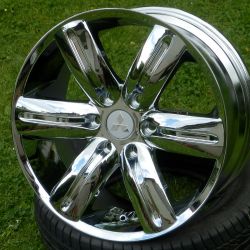 Mitsubishi (W3001) Pajero chrome