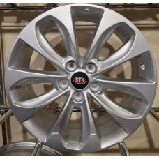 Replica Kia (ZY802) 7,5x18 5x114,3 ET48 DIA67,1 (silver)