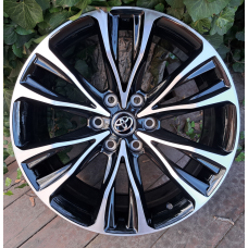 Replica Toyota (TY3255) 8,5x20 6x139,7 ET25 DIA106,1 (gloss black machined face)