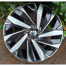Replica Volkswagen (VV3324) 8x18 5x112 ET44 DIA57,1 (BMF)